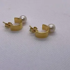 Mejuri | Jewelry | Mejuri Bold Pearl Huggies | Poshmark